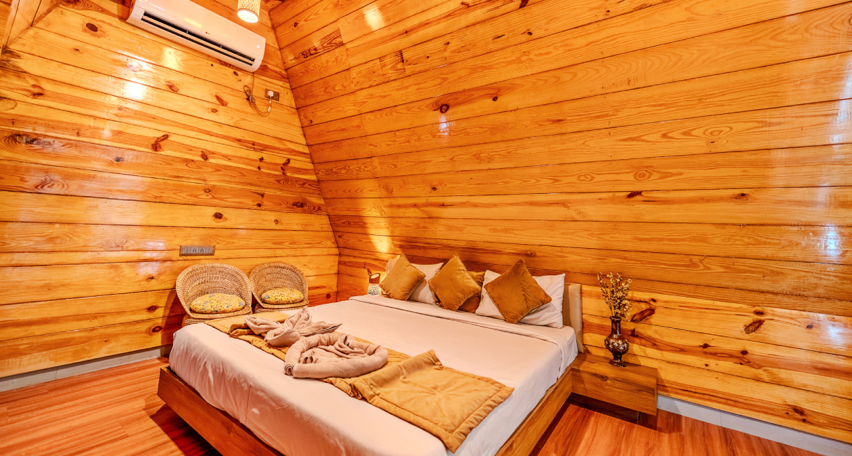 Hut Room Stay AC
