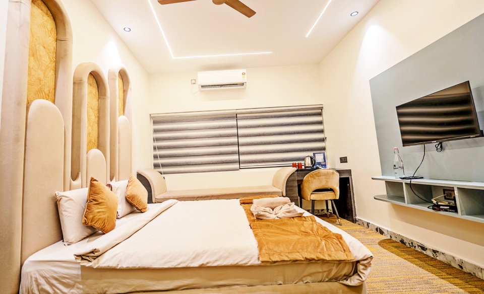 Premium Deluxe Room Stay AC