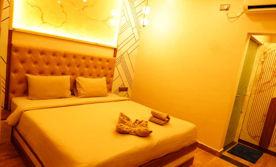 Deluxe Room Stay AC
