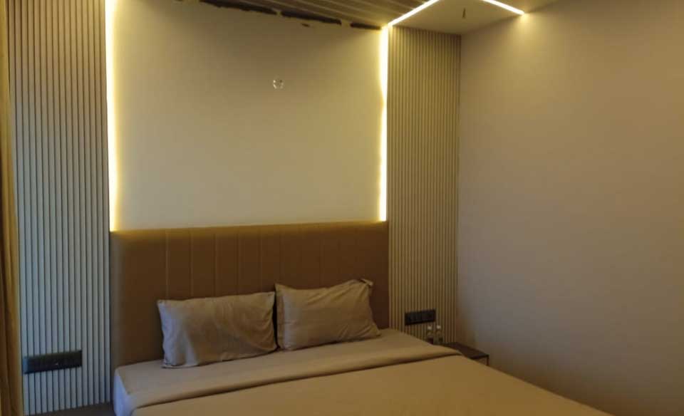 Deluxe Room Stay AC