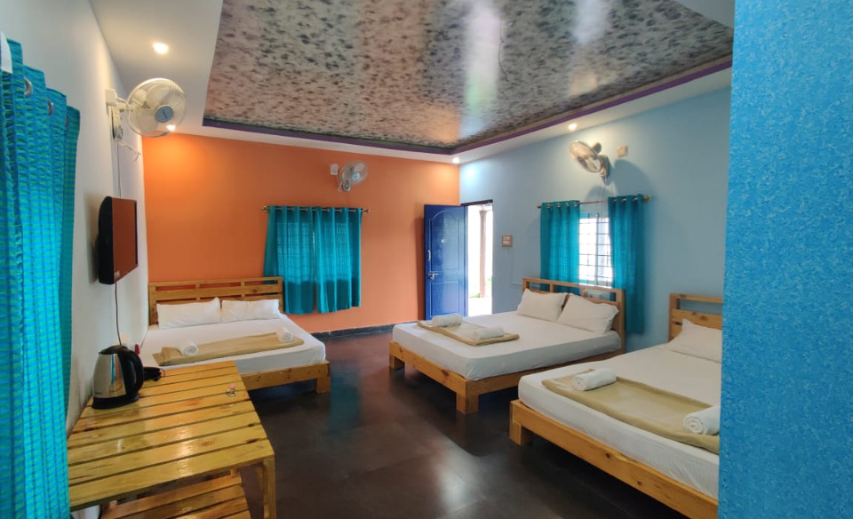Dormitory Room Stay AC