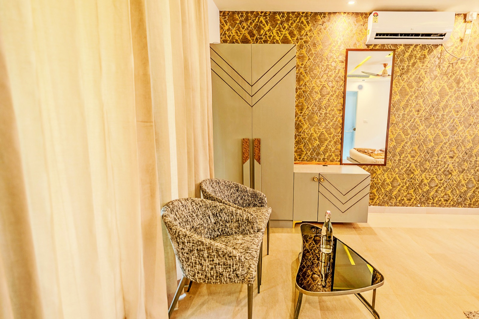 Premium Deluxe Room photo 4